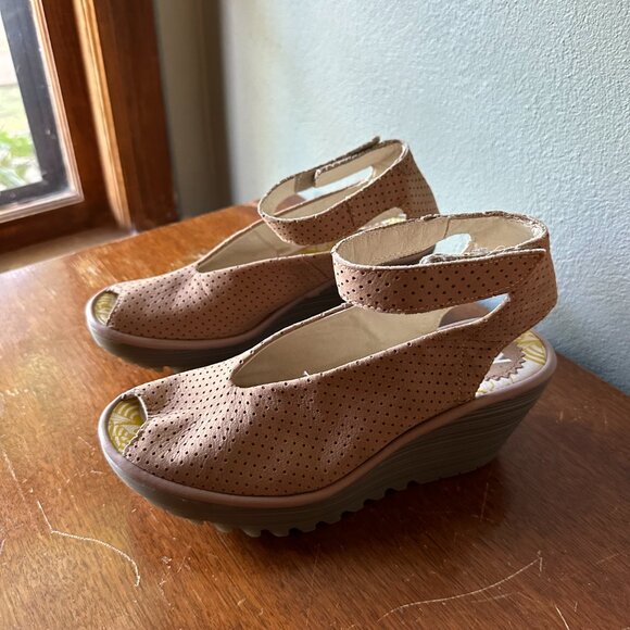 FLY LONDON Women's Yala Perf Wedge - Cupido Beige 37 US 6.5-7 ankle strap sandal - Picture 2 of 9